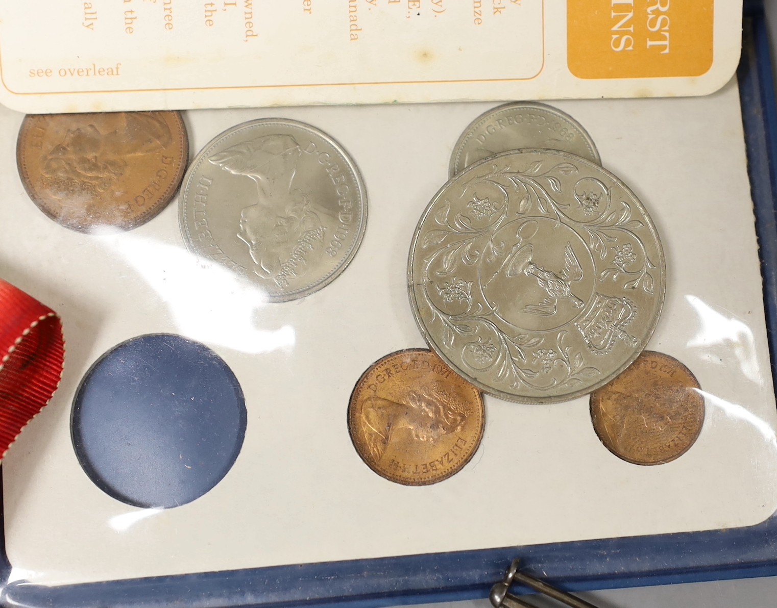 A WWI medal trio T4-096261 PTE A.R. Morton A.S.C., a decimal coin set and sundries